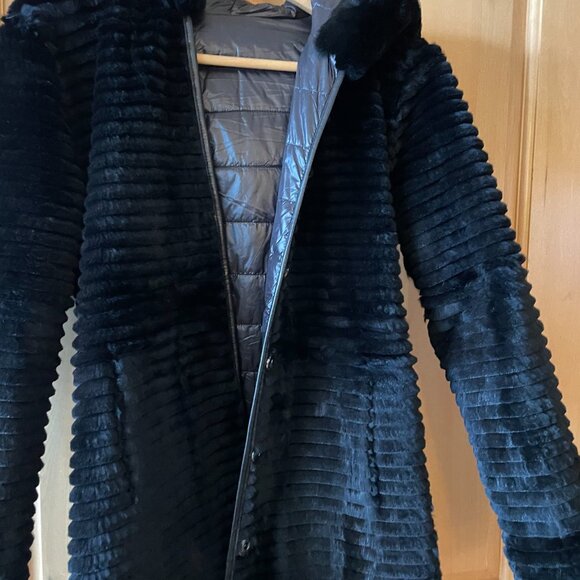 Linda Richards of New York fur coat, reversible. - Picture 5 of 10